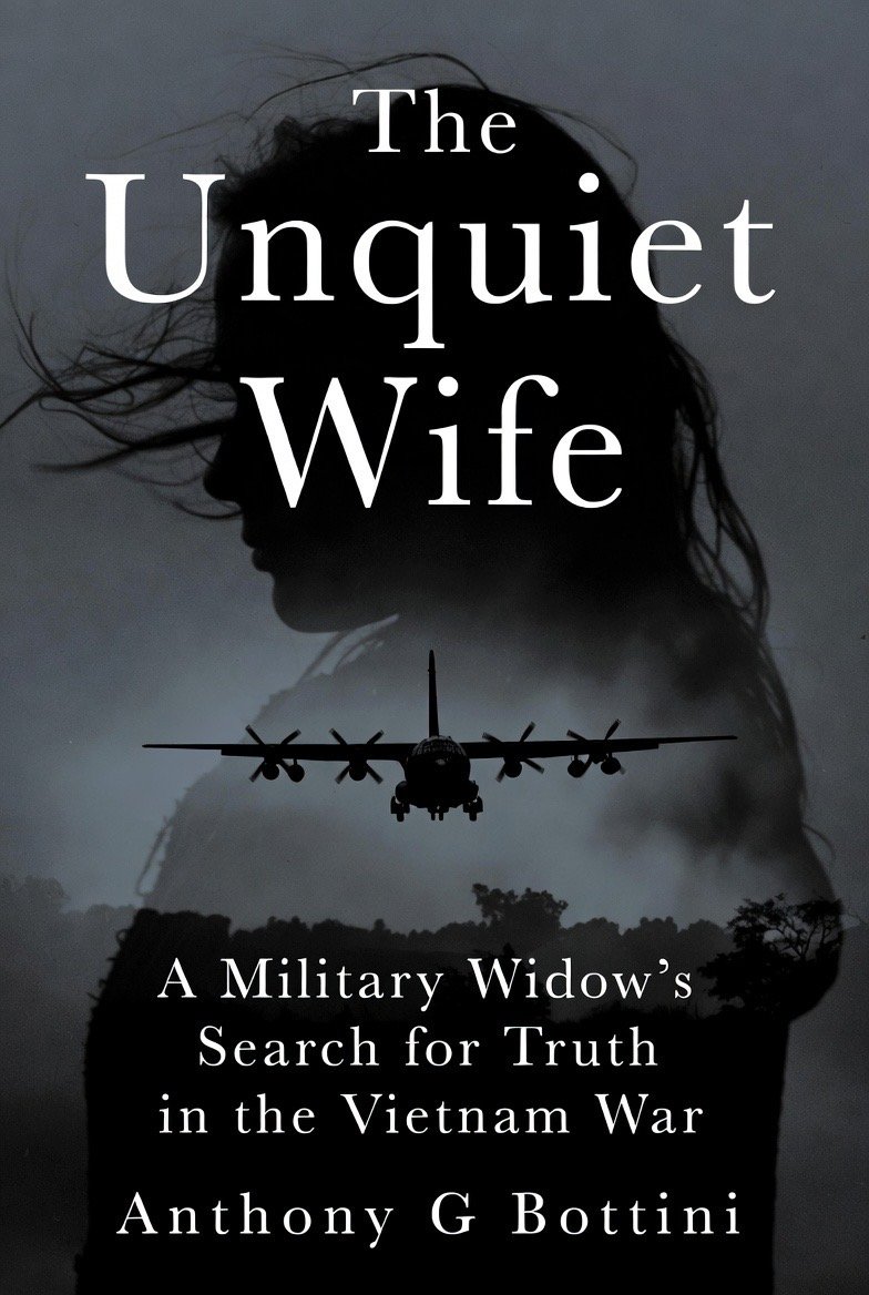 The Unquiet Wife cover